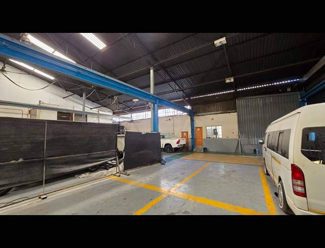 949M² WAREHOUSE TO LET IN EASTLEIGH